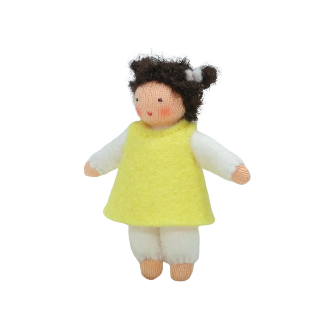 Yellow Helper Girl · Fair