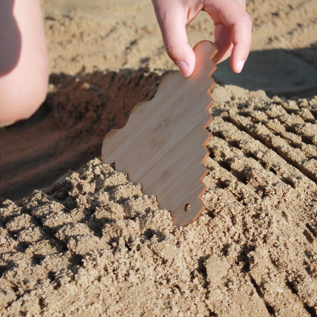 Kikkerland Huckleberry Sand Tools