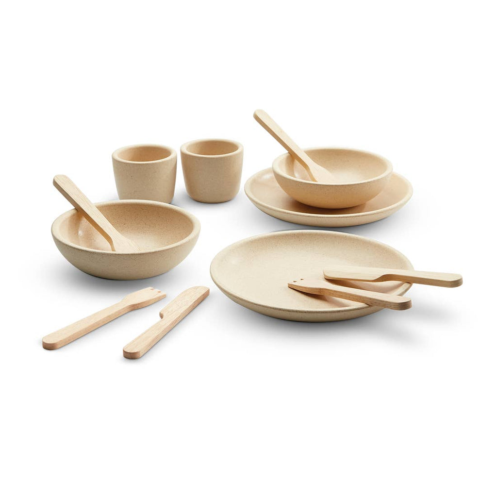 Plan Toys Rubberwood Modern Tableware Set